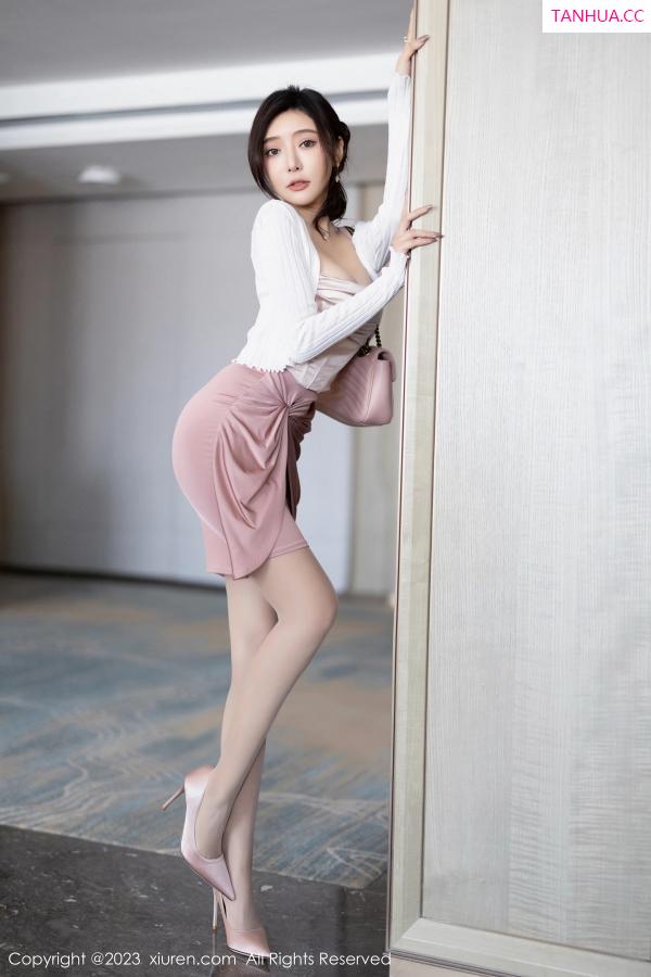 王馨瑶  [XiuRen]高清写真图 2023.11.09 No.7640 王馨瑶yanni 时尚美腿第23张图片